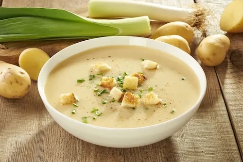 Jakie sa zupy na obiad? Odkryj pyszne i szybkie przepisy na każdą porę roku