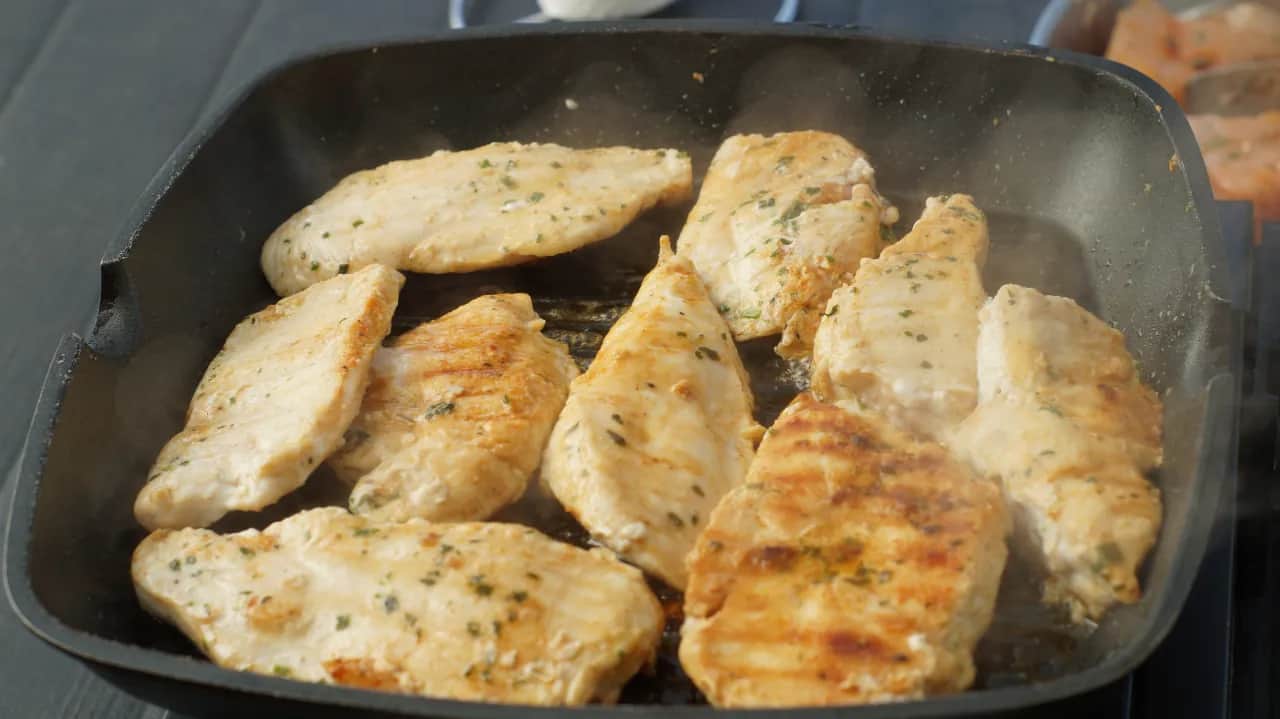 Mięso puszcza wodę i pieni się? Poznaj sekret soczystości!