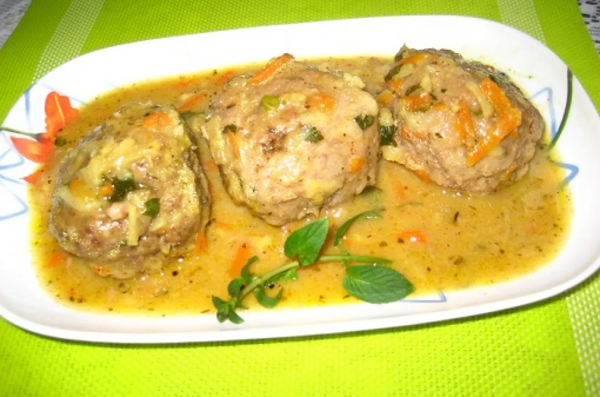 Ile gotować pulpety z mięsa wieprzowego, aby były idealnie soczyste?