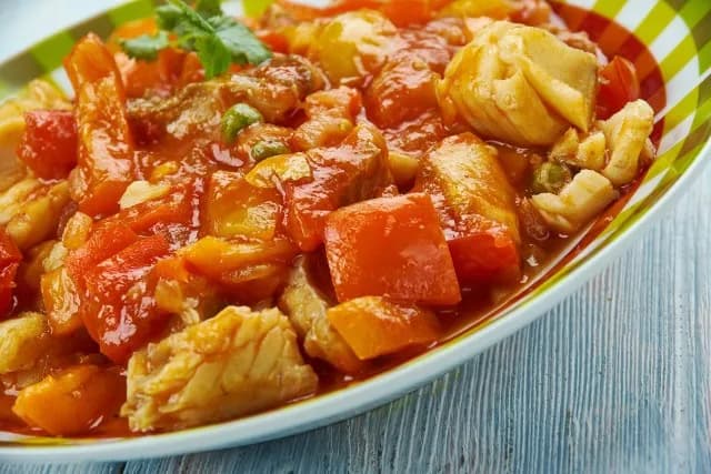 Jak zrobić paprykarz - prosty przepis na tradycyjną pastę rybną